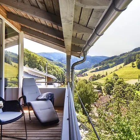 Elzland Pfauen Wellness & 4*