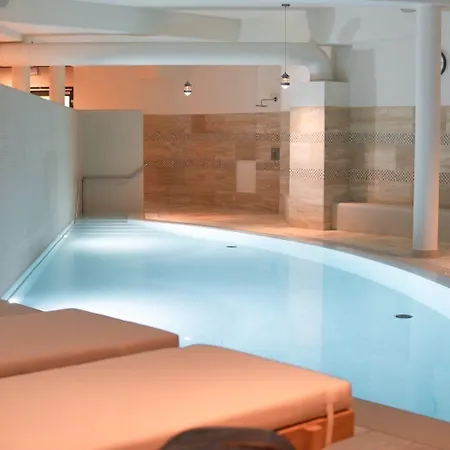 Elzland Pfauen Wellness & 4* Elzach
