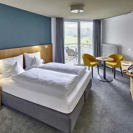 Elzland Pfauen Wellness & 4* Elzach