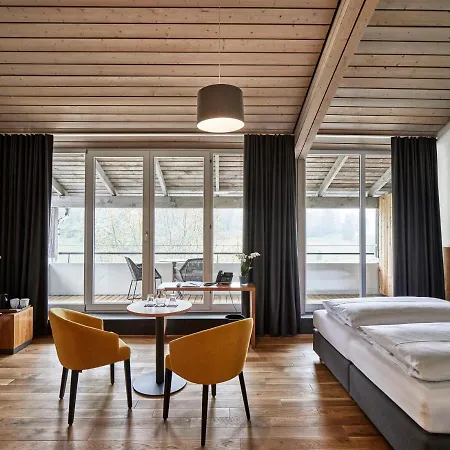 Elzland Pfauen Wellness & 4* Elzach