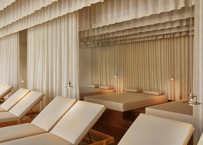 Elzland Pfauen Wellness & 4* Elzach