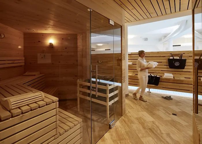 Elzland Pfauen Wellness & 4*